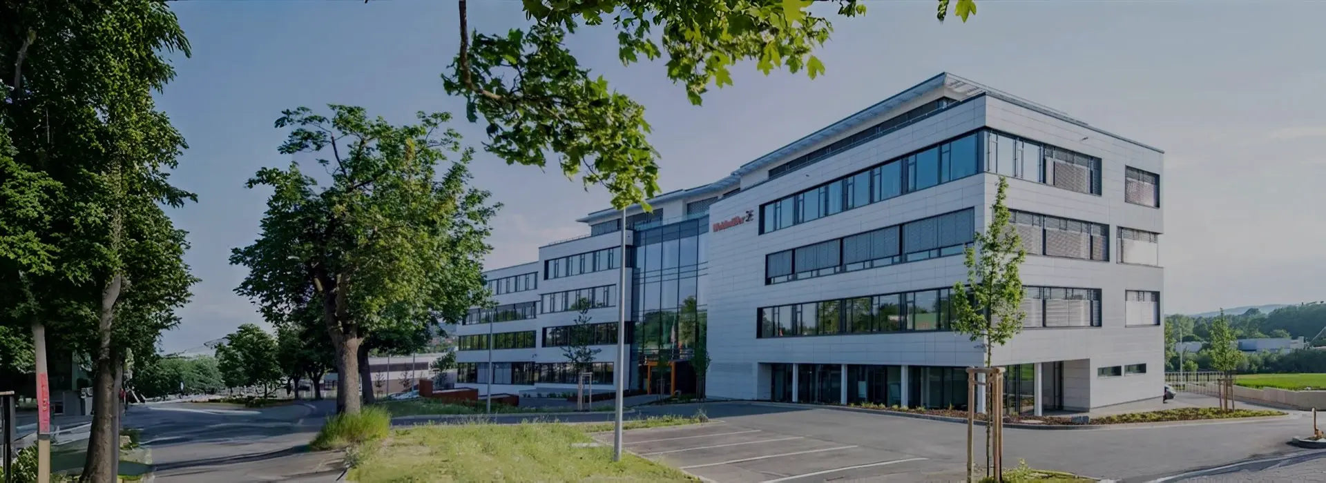 slider image 1621243260e1af0c20-1